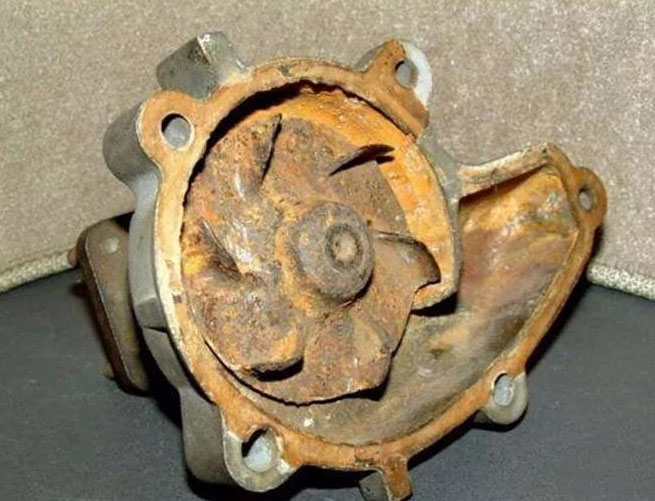 循環(huán)水泵內(nèi)部生銹怎么辦？